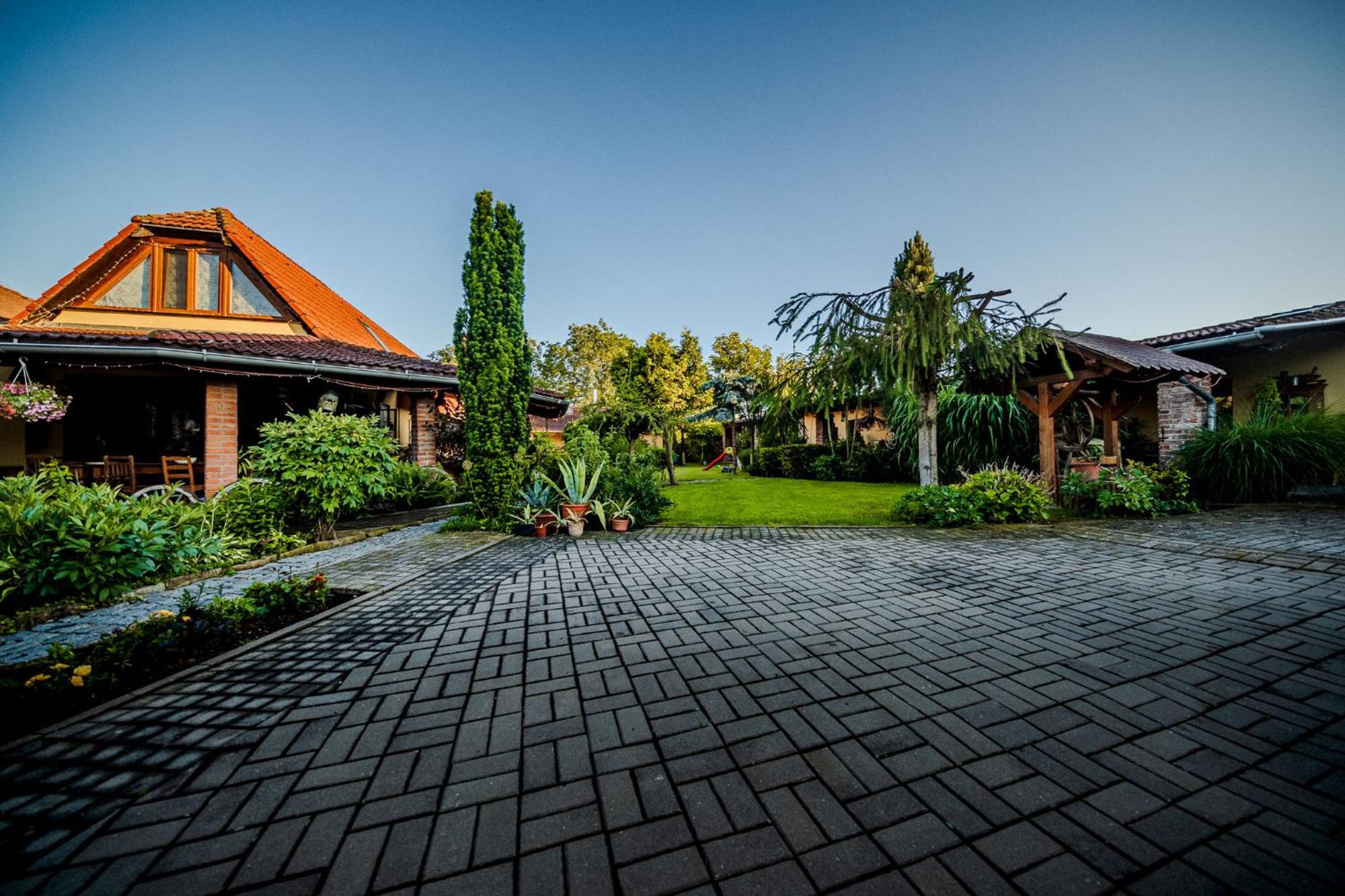Villafilippa Kresetice Exterior foto